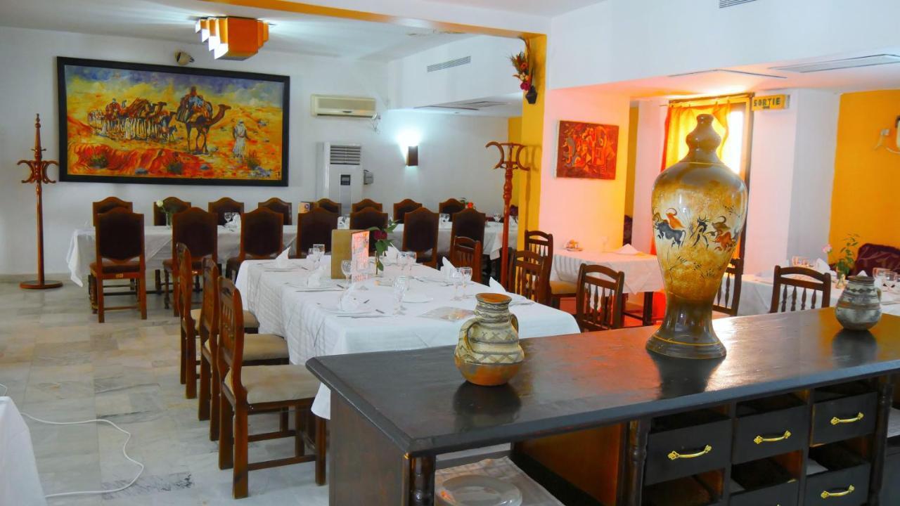 Hotel Antar Bechar Buitenkant foto